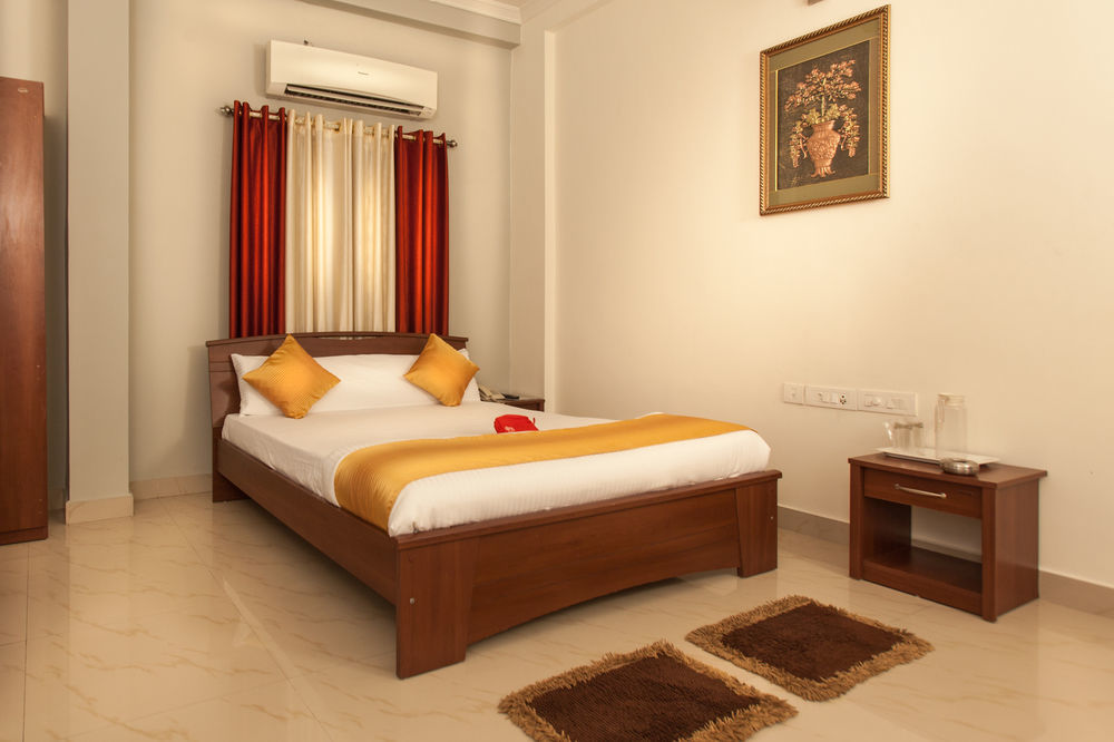 Hotel Oyo Omr Karapakkam 3*